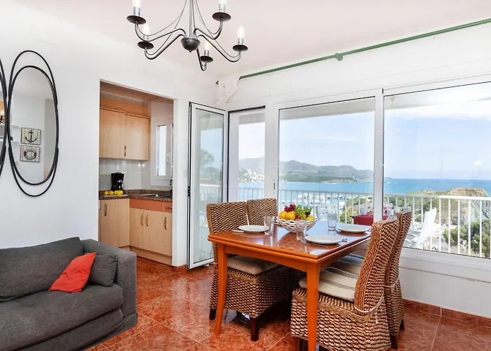 Apartment Graciosa Rojo By Interhome Llanca